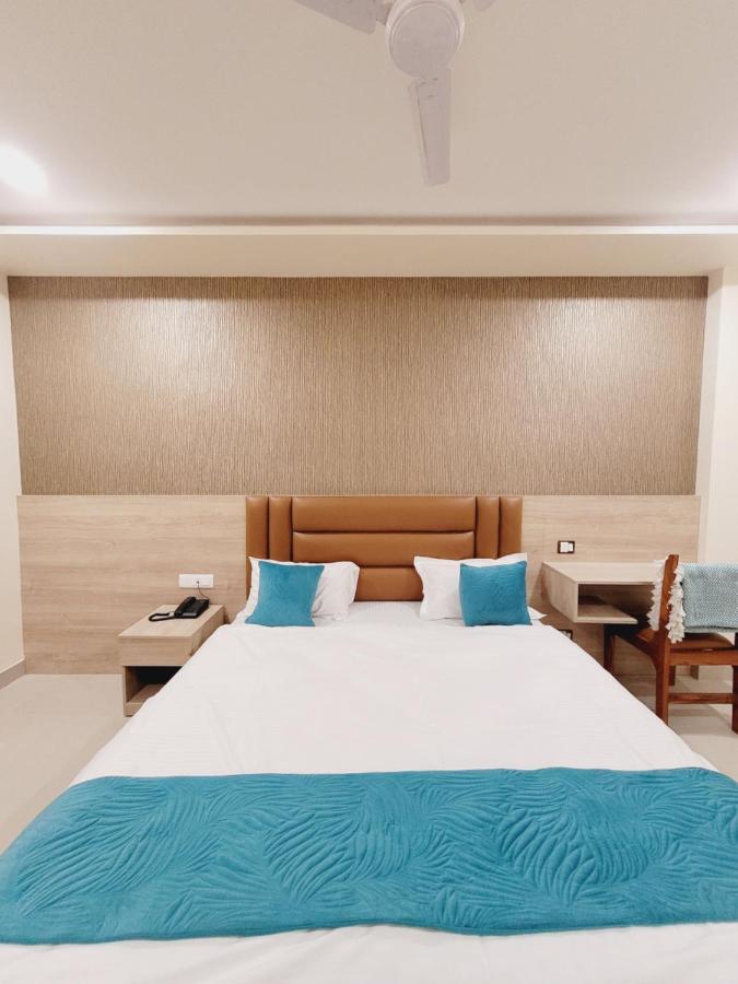 Hotel Ananda Kashi Varanasi Exterior foto