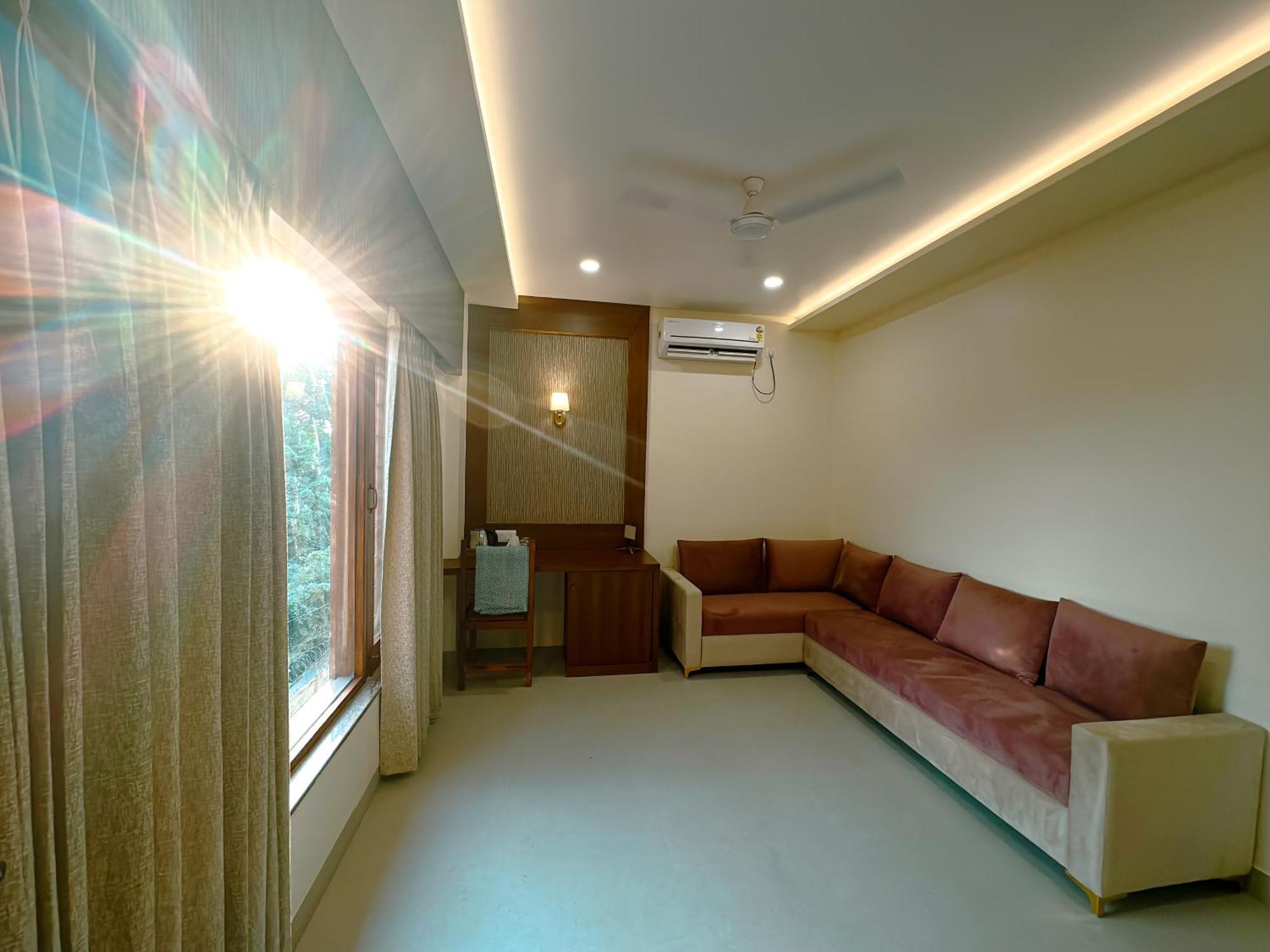 Hotel Ananda Kashi Varanasi Exterior foto