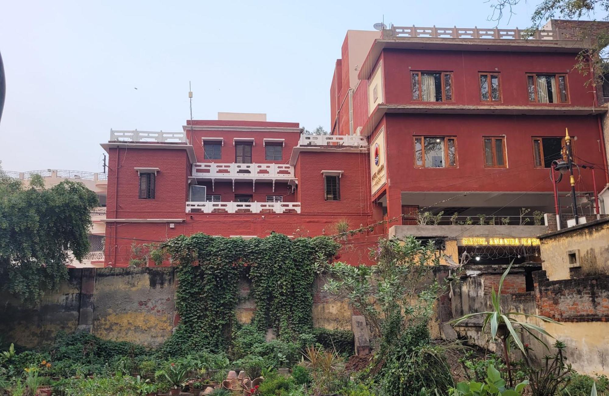 Hotel Ananda Kashi Varanasi Exterior foto